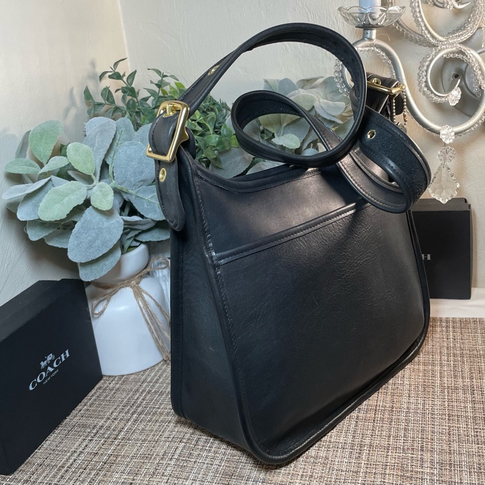 ❤️SOLD❤️Vintage Coach Navy Legacy Zip 9966 - Picture 3 of 11